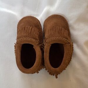 Minnetonka Tan Kids Moccasins